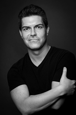 stephenleeheadshot
